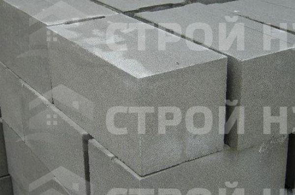 001. Фундаментный блок 20х20х40